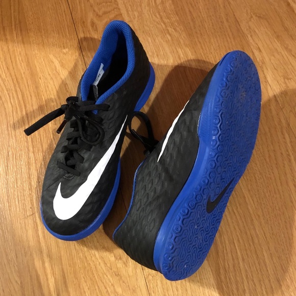 Nike Other - Kids indoor soccer shoes